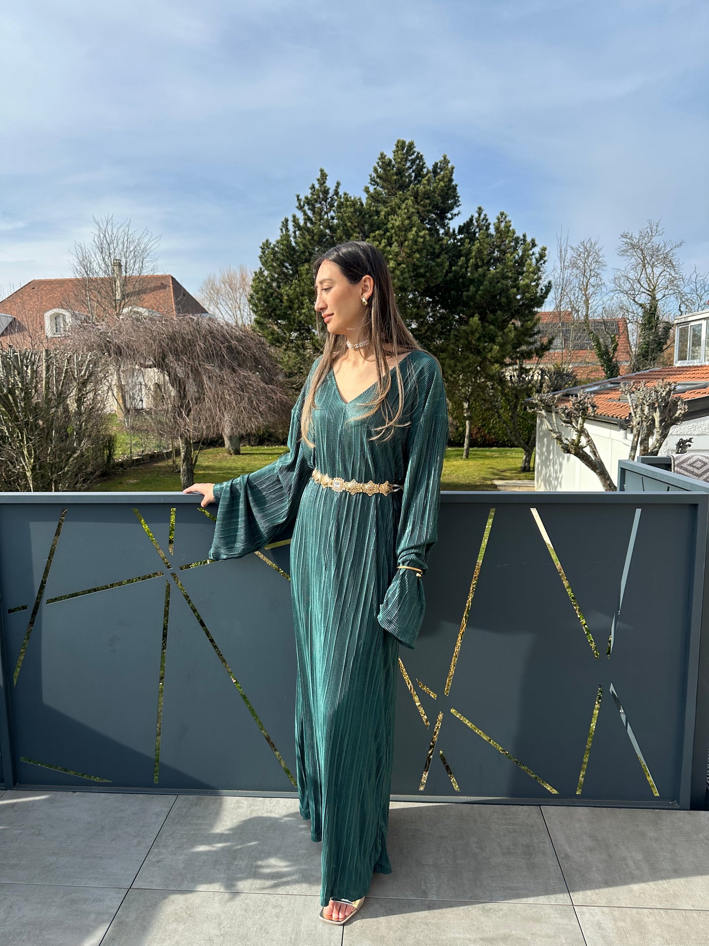 Abaya verte brillante