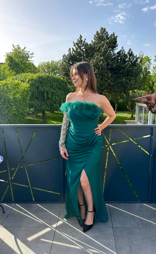 Robe satin vert une seule manche à diamants